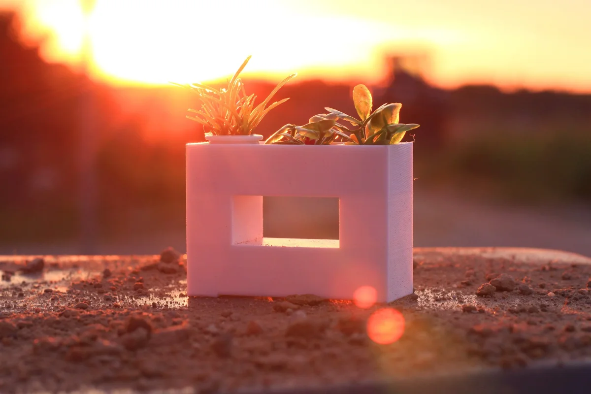 Dollhouse Miniature Raised Garden Bed - 1:12 Scale PLA Bioplastic