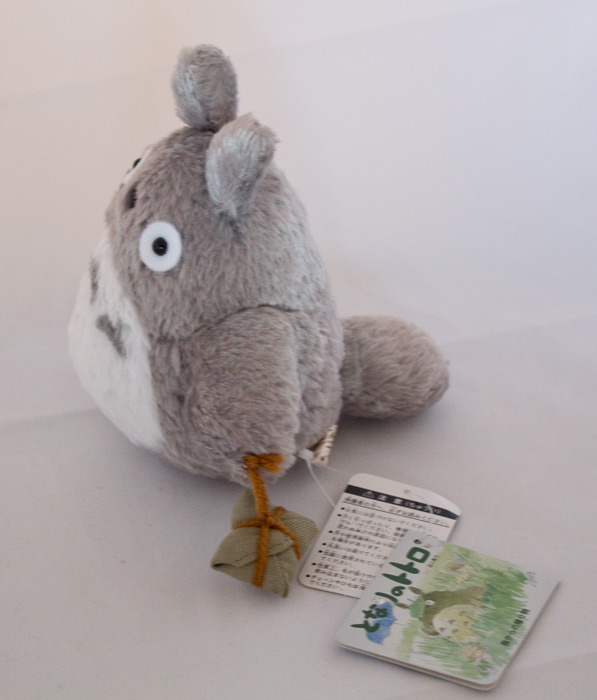 Liten Totoro med påse – plush (liten) - Bild 4